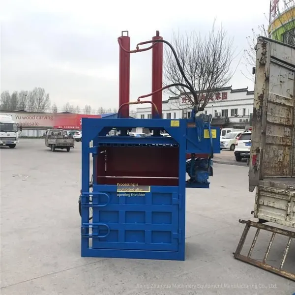 40-ton pressure film cola bottle baler, channel steel vertical baler, waste plastic baler