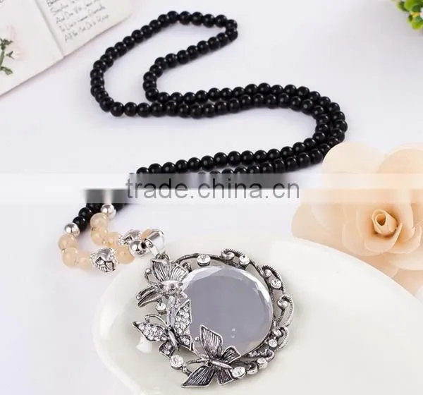 Fashion Jewelry Circle Shaped Crystal Pendant Necklace Beads Chain Long Necklace photo-3