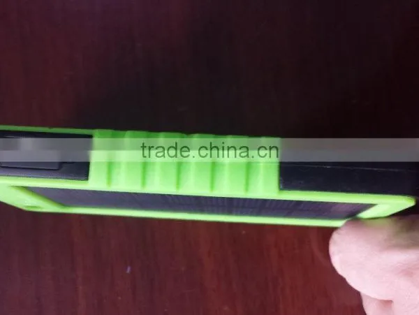 Outdoor Travel 12000mah Waterproof Solar Energy Mobile Phone Charger photo-4