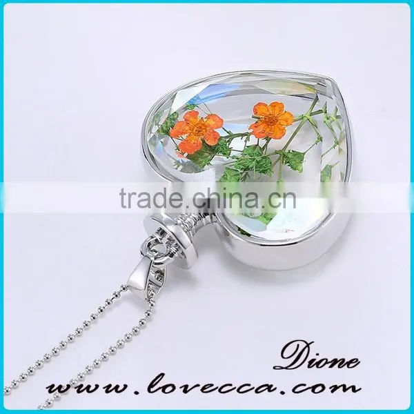 Guangzhou High Quality Fashion Accessories Real Dried Flower Clear Crystal Floating Charm Locket Pendant photo-2