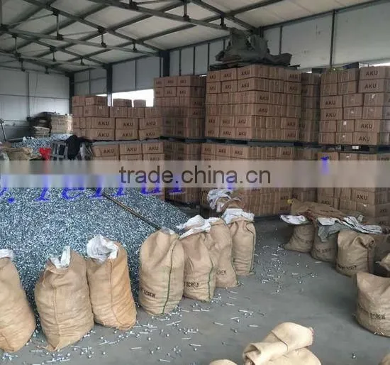 2017 ROOFING NAIL 10BWGX2.5'' AGENT for Nigeria Market photo-3