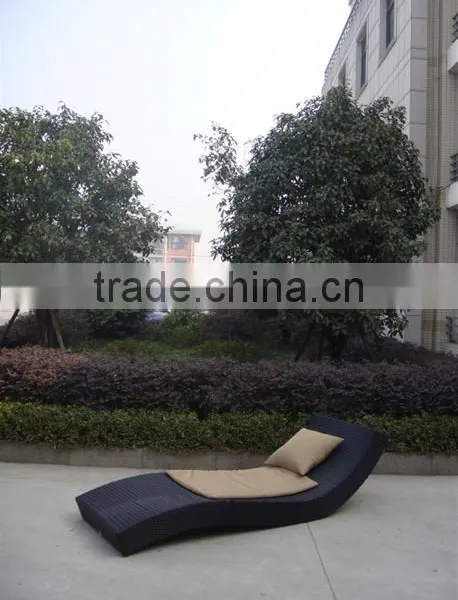 Rattan Pool Sunbed photo-2
