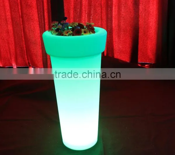 Good Quality Plastic Led Ice Bucket With Bottle Opener Made in Guangdong photo-2