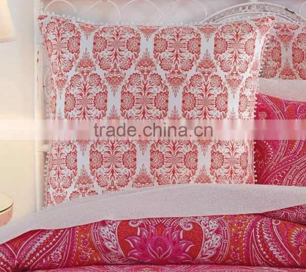 Traditional Paisley Design Quilt Cover photo-4