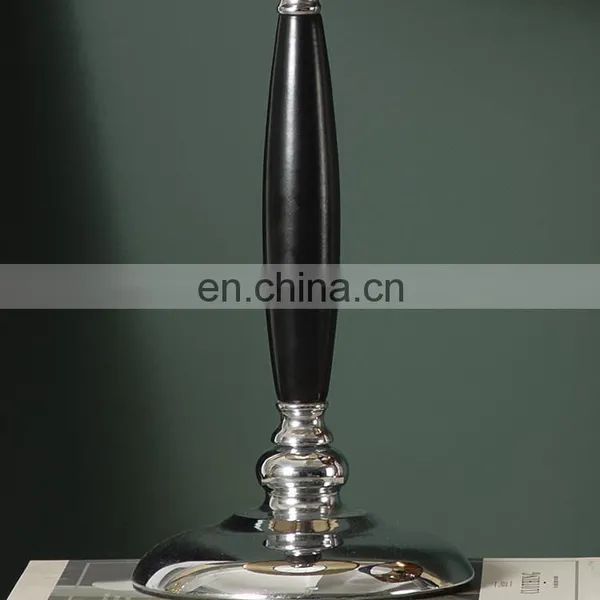 Wholesale Cheap Hotel Office Desk Decoration High-end Cylindrical Metal Reading Lamp photo-4