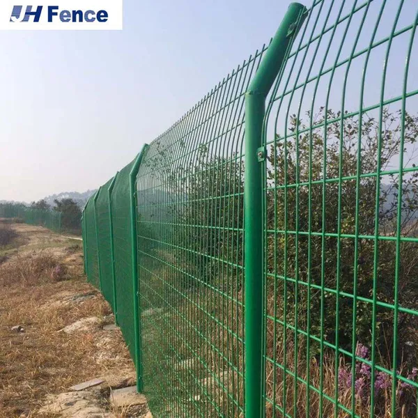 4 in Diameter Hot Dipped Galvanized Steel Pipe Fence Angle Posts photo-2