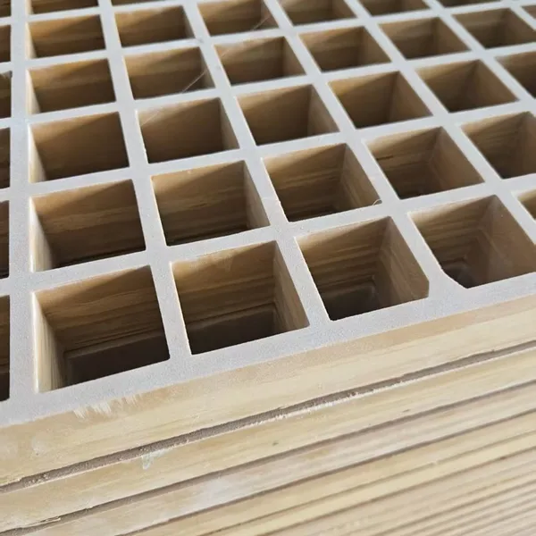 Pedestrian Street FRP Grating Weather Wear Resistant Anti Slip Outdoor Commercial Walkway Panel