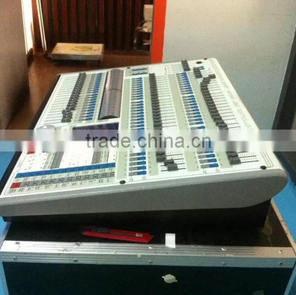 Factory Wholesale Specialist Pearl 2010 Lighting Console Professinal Stage Equipment Dmx512 Controller photo-3