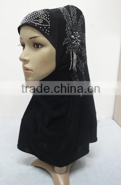 H283 New Style One Piece Hijab With Handmade Chains and Beadings photo-2