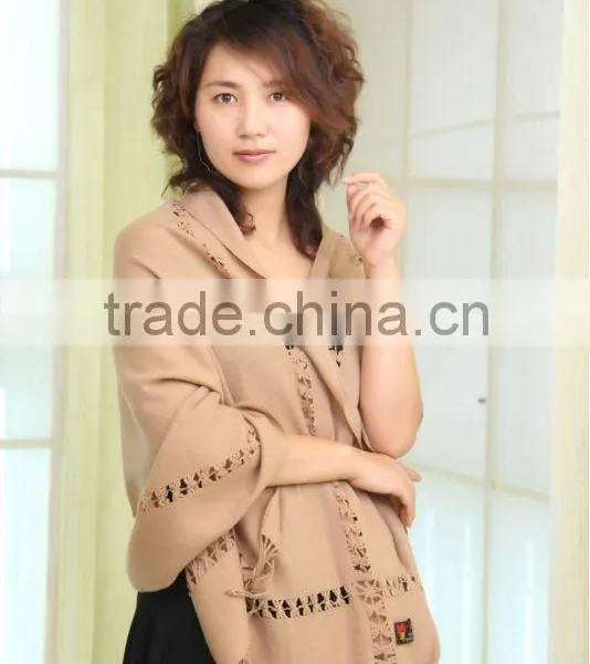 Elegant Fine Camel Wool Shawl With Lace