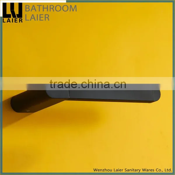 18233b China Goods Wholesale Walll Mounted Zinc Bathroom Accessories Toilet Roll Holder photo-2