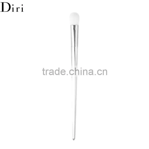 Shiny Sliver Custom Blending Compact Eyeshadow Brush photo-5