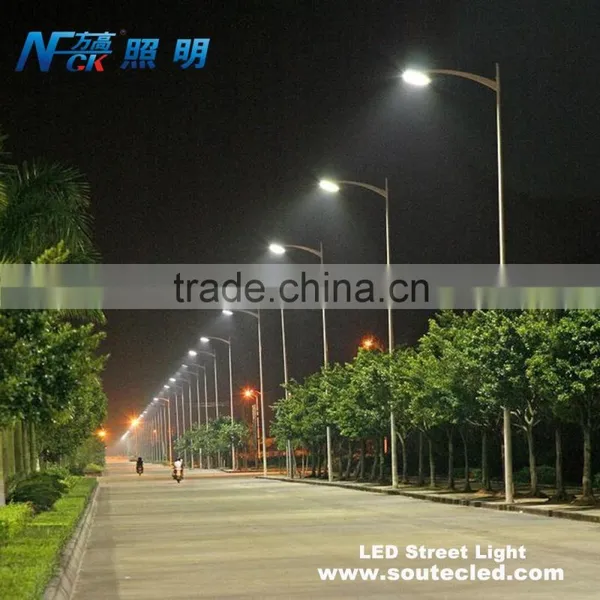 High Performance IP65 Outdoor Classical Led Street Light 168w High Lumen Aluminum Street Led Light Fixture photo-6