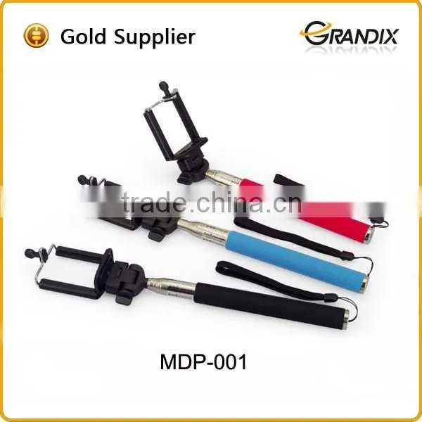 Hot sell and extendable Handheld monopod selfie stick for compact camera and cellphone