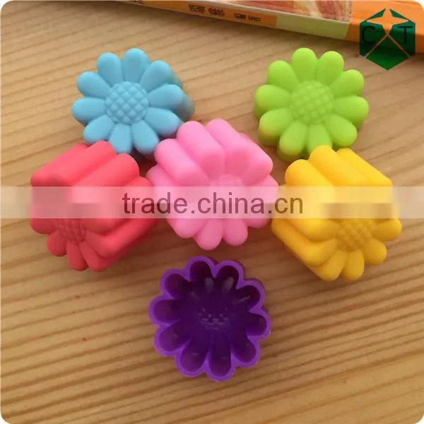 CTQH-695 Specializing in the Production of Silicone Cake Mold Silicone Chocolate Mold 5cm Sunflower Mixed Random Cutter Silicone photo-4