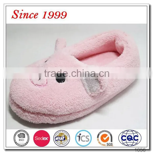 2016 Hot Selling Stuffed Kids Baby Pig Head Animal Slippers photo-2