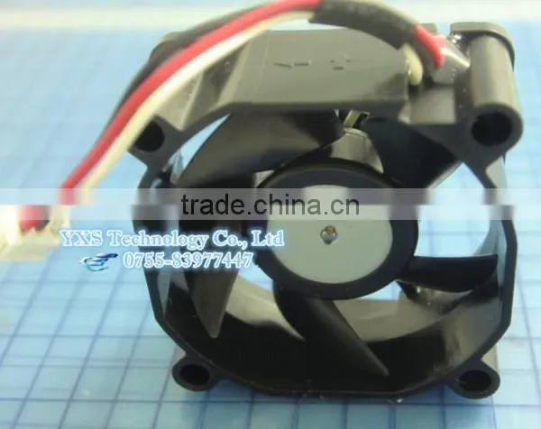 1406KL-04W-S30 35*35*15MM Fan 12V 0.11A 3.5cm Chassis Fan 3wire photo-2