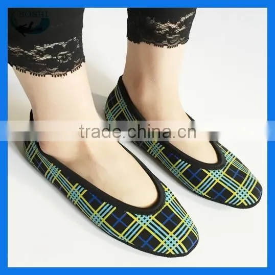 China Custom Waterproof Neoprene Sock Manufacturer photo-4