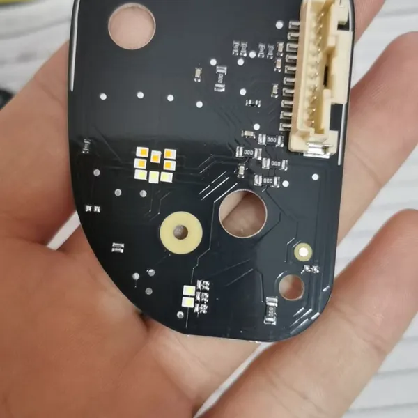 Volkswagen ID4 Turn Signal Circuit Board photo-3