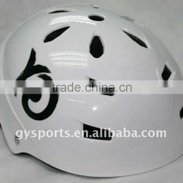 European Style Red White Skating Helmet Skate Accessory Cheap for Sale photo-2