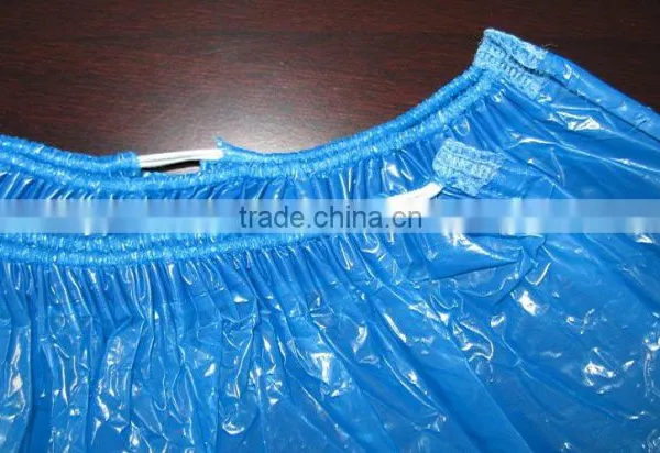 Disposable Non Woven and PE CPE Overshoes photo-4