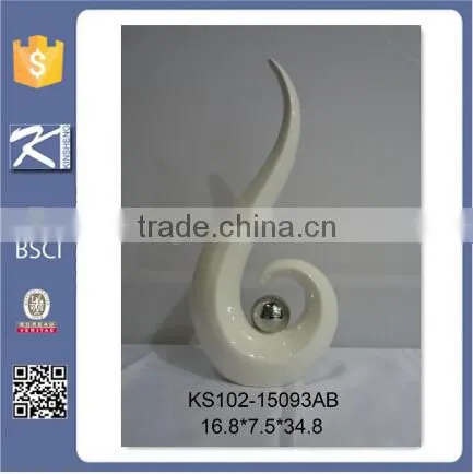 New Style White Porcelain Heart Figurine Home Decoration photo-2