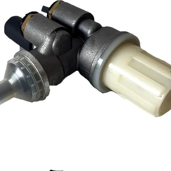 Diesel Engine Parts 914 Engine Fuel Pump 04233878 for Deutz Engine