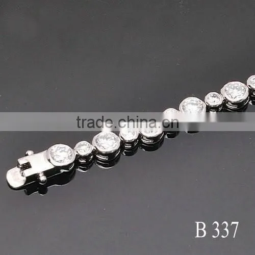 Hot Selling Two Tone Plated Zircon Tennis Bracelet photo-4