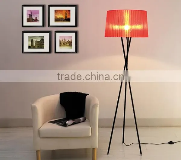 Hot Sale Three Metal Legs Design Tripod Floor Lamp And Table Lamp photo-3