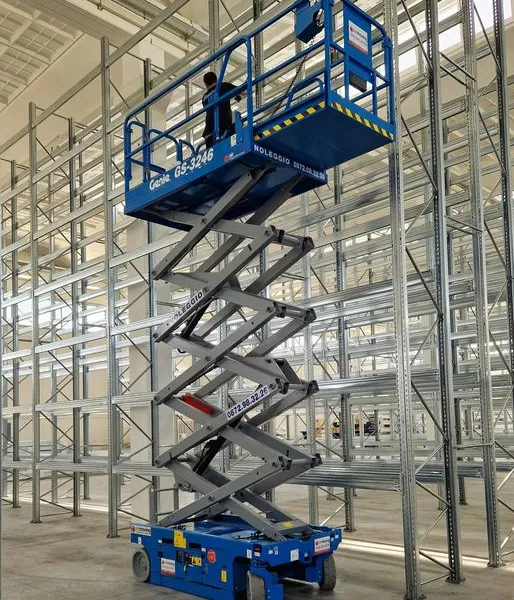 Electric Elevated Mobile Hydraulic Automatic Folding Genie GS4655 Aerial Work Platform Scissor Lift