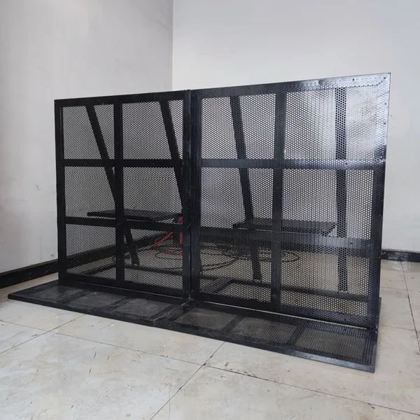 Edge Protection Barrier With Easy Installation for Quick Deployment photo-2
