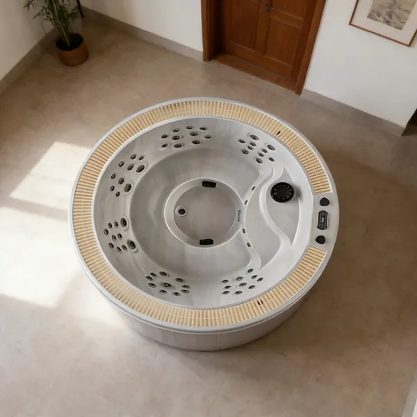 BelarusComplete Function Whirlpool Bath TubQuietoperationensuresapeacefulexperiencewithoutdisturbingothers.