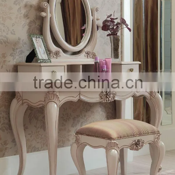 Elegant French Rococo Style Bedroom Furniture Set Wood King Size Bed With Full Leather photo-2