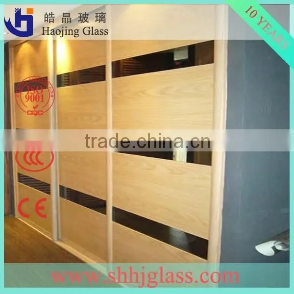 Cheapest Price Aluminium Sliding Windows and Doors With Single Glass/anodized Black/powder Coated Profile photo-3