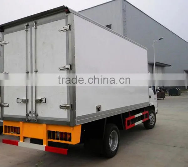 3 Ton 4x2 Refrigerator Truck photo-4