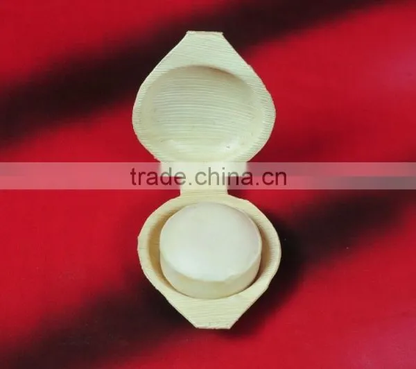 COCONUT OIL BASED NATURAL HANDMADE SOAP - PACKED IN ARECA PALM LEAF SOAP DISH photo-5
