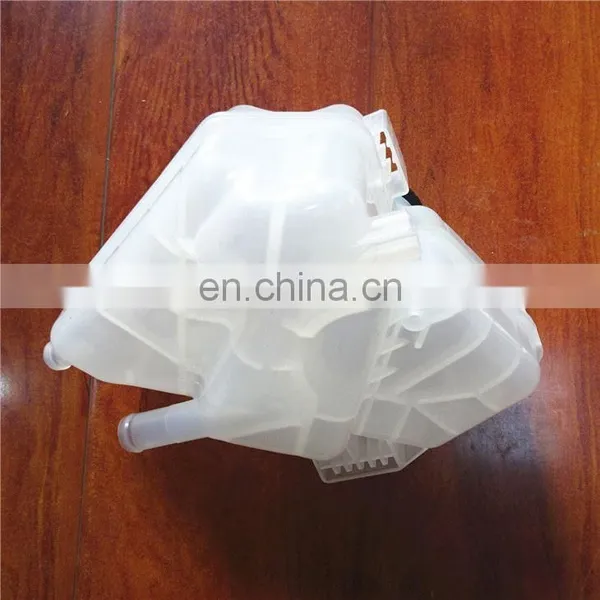 White Ford Pickup Engine Water Expansion Tank 8V218K218AB Wholesale photo-5