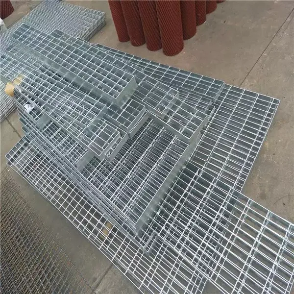 Galvanized Steel Grating 30mm Bearing Bar Spacing for Heavy Load Areas photo-5