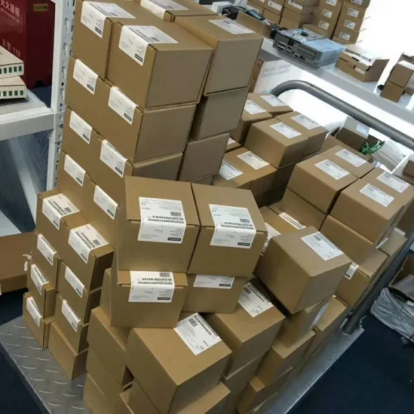 Siemens Hot-swappable Modules, Online Replacement, Non-stop Operation, Continuous Production Running photo-2