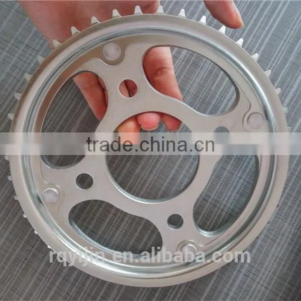 China ISO9001 Motorcycle R15 Chain Sprocket Set photo-2
