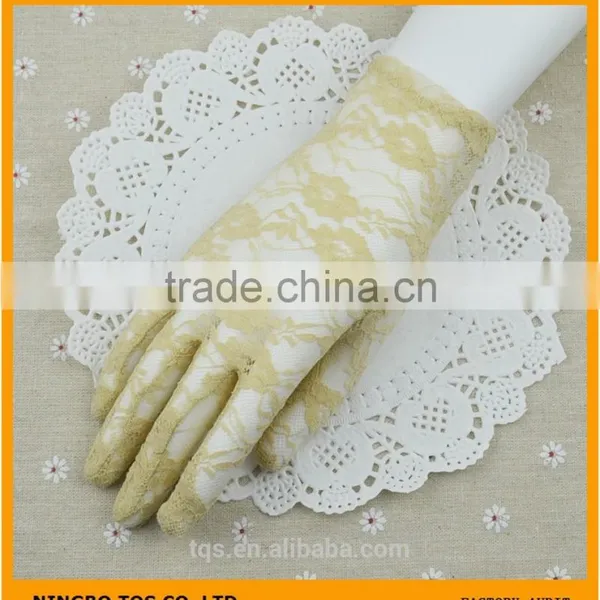 Women Lace Plus Size Wedding Gloves photo-2