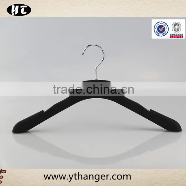Black Rubber Hanger With Wide Shoulder for Coat photo-3