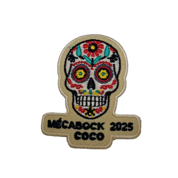 Factory Wholesale Custom Embroidery Patches Garment Applique Adventure Embroidered Badges