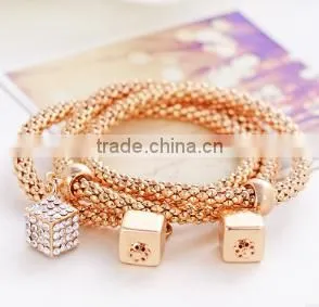 Fashion Gold Solid Cube Pendant Chain Bracelet Charms Jewelry Design for Girls photo-3