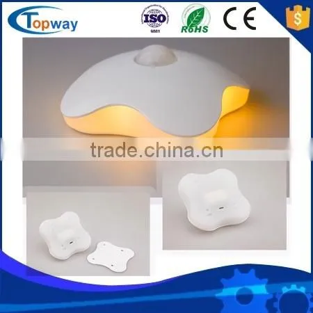 Four Leaf Clover Indoor Battery Operated Human Body Led Sensor Light photo-3
