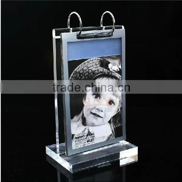 Fashinable Deign Clear Acrylic Calender Stand photo-2