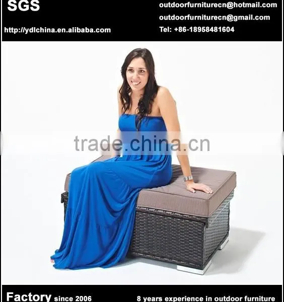 Outdoor PE Rattan Seat Cushion Storage Case
