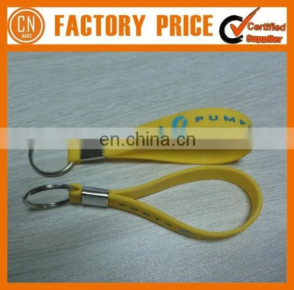 2017 Most Popular Sale Custom Silicone Wristband Keychain