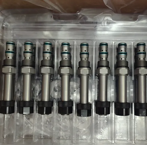 Solenoid Valve SV10-38M Two Position Three-way Bidirectional Valve SV10-39 SV10-33 SV10-35 Hydraulic Valve