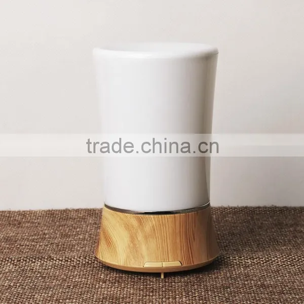 Hot Sale Wood Grain 150ml Car Air Essential Oils Diffuser Car Humidifier photo-4